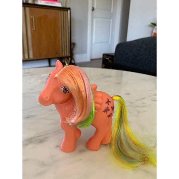 Vintage My Little Pony Coral/Orange with Butterflies "Flutterbye" Pegasus - Picture 1 of 7